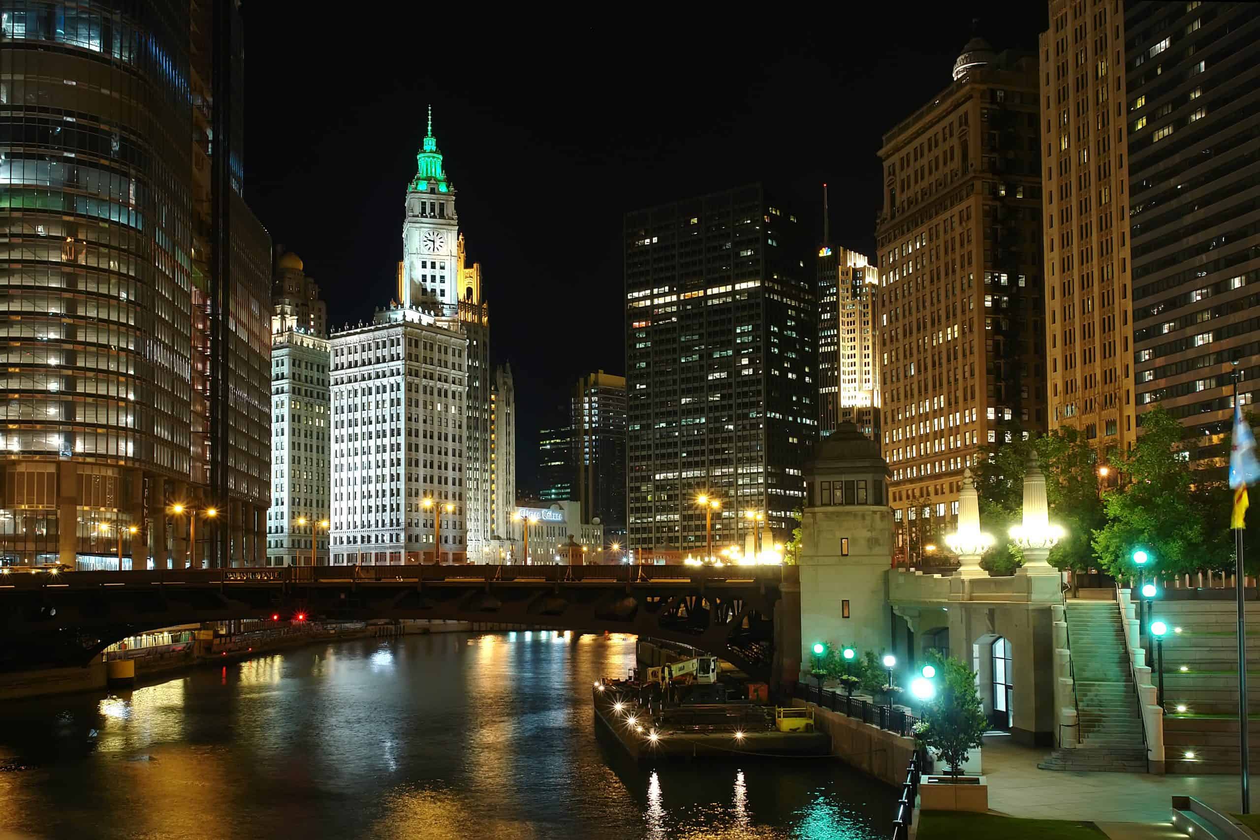 Downtown Chicago foot bridge